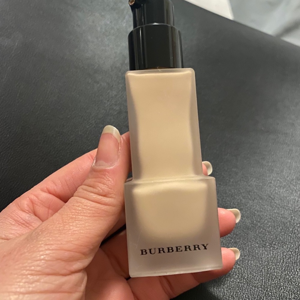 Matte Glow Liquid Foundation